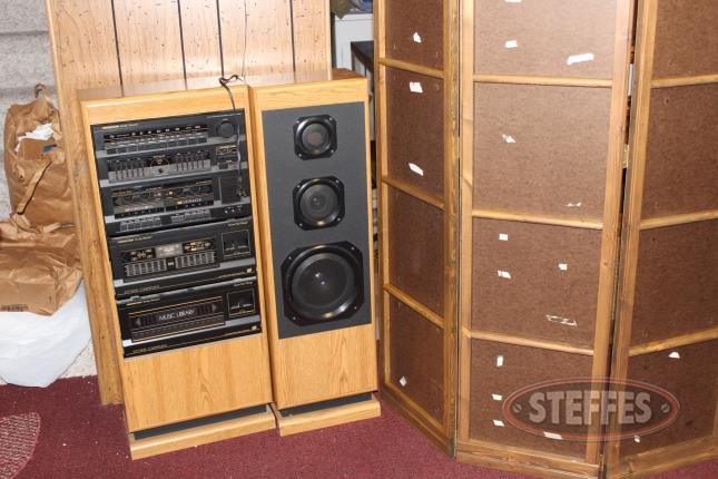 Room Divider and Stereo_1.jpg